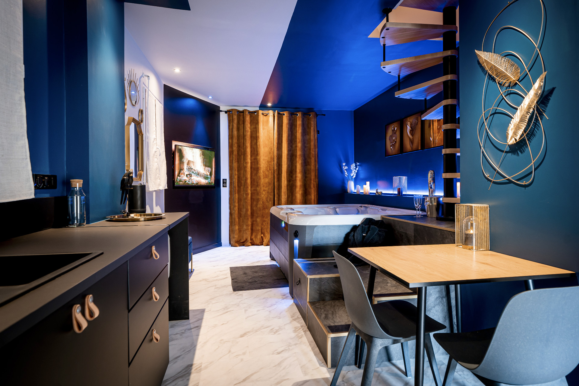 love room pau